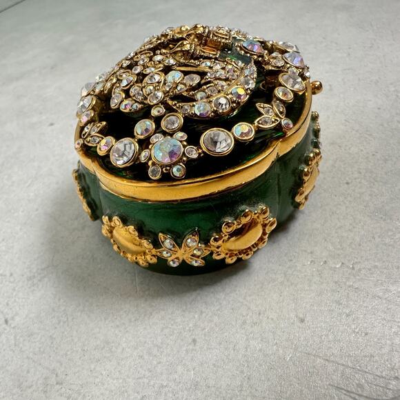 Joan Rivers Trinket Box Taj Mahal AB Crystal Green Enamel Gold Tone Brooch - Picture 3 of 11
